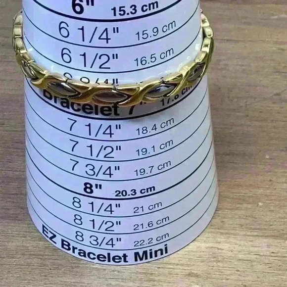 Gold and Silver Two Tone Bracelet Vintage - Picture 4 of 4